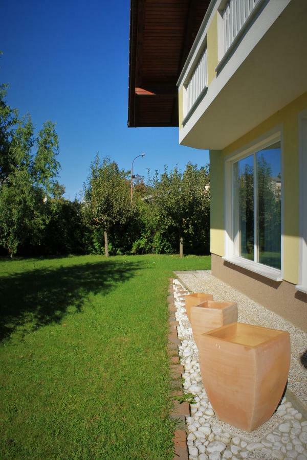 Yellow Dreamhouse Postojna Extérieur photo